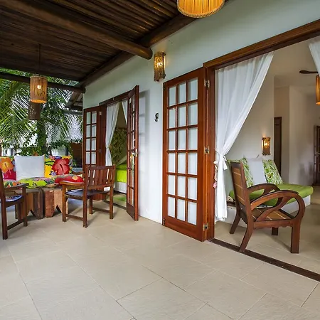 Paradise Beach House-3